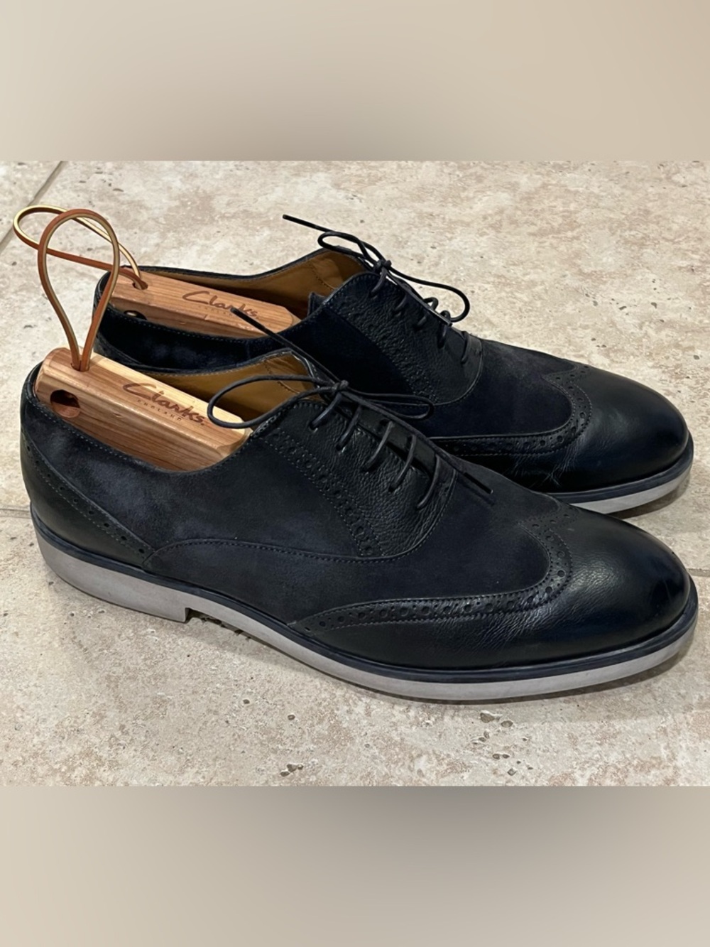 Hugo Boss Black Suede Leather Wingtip Dress Shoes UK 8 US 9 Made In Italy EUC